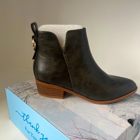 PiePieBuy Women's Pointed Toe Ankle Boots Chunky Stacked Low Heel V Cut Side - Picture 1 of 7